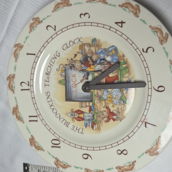 BUNNYKINS Teaching Clock - Cream and Brown - Picture 2 of 5